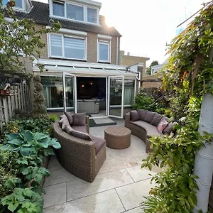 https://rotterdam-luxury-house.ihotelsrotterdam.com